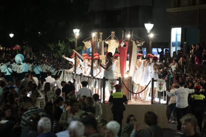 cantineras alarde Hondarribia